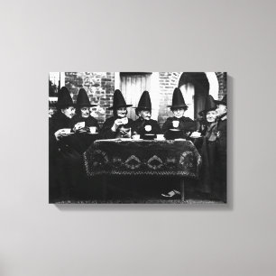 Welsh Witches - Vintage Tea Party Canvas Afdruk