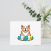 Welshe Corgi zwemt met zwembord Briefkaart (Staand voorkant)