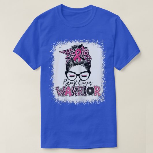 Wemens Breast Cancer Warrior Messy Bun Leopard Ble T-shirt (Design voorkant)