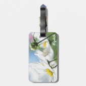 Wensen met witte madeliefjes gepersonaliseerd bagagelabel (Achterkant verticaal)