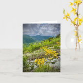 Wenskaart met bergscène kaart (Gele Bloem)