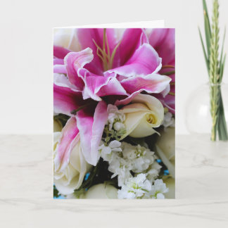 Wenskaart met bloemenomslag, liefdesgedicht binnen kaart