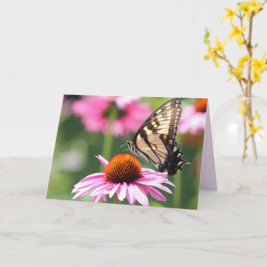 Wenskaart met geel rondvliegende biefstaart kaart (Gele Bloem)