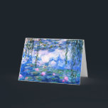 Wenskaart Monet Roze Water Lilies Kaart<br><div class="desc">Een Monet roze waterlelies gevouwen wenskaart (binnenin is blanco) met prachtige roze waterlelies die zweven in een kalm blauw vijf met lendenpootjes. Een geweldige cadeau van Monet voor fans van het impressionisme en de Franse kunst. Serene natuur impressionisme met mooie bloemen en schilderachtig vijver landschap.</div>