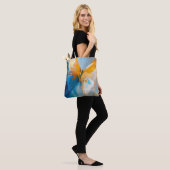Werdend Licht – Abstracte Vlinder In Beweging Tote Bag (Op model)