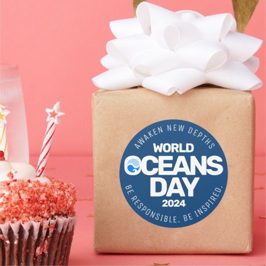 Wereld Oceanen Dag Blauwe Gestileerde Aarde Golven Ronde Sticker (Feest)