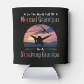 Wereld vol met normale opa's zijn skydiving opa blikjeskoeler (Achterkant)