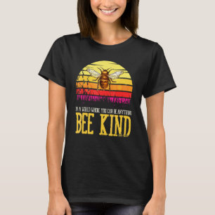 Wereld waar je van alles kunt zijn bij Kind Fly Be T-shirt