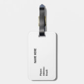 Wereld wereldbol rondreis en zwarte vlaggen bagagelabel (Achterkant verticaal)