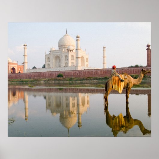 Wereldberoemde Taj Mahal tempel begraafplaats bij Poster (Voorkant)