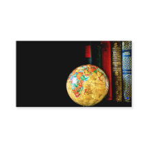 Wereldbol en boeken