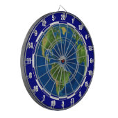 Wereldbol en schip op blauw dartbord (Voorkant Links)