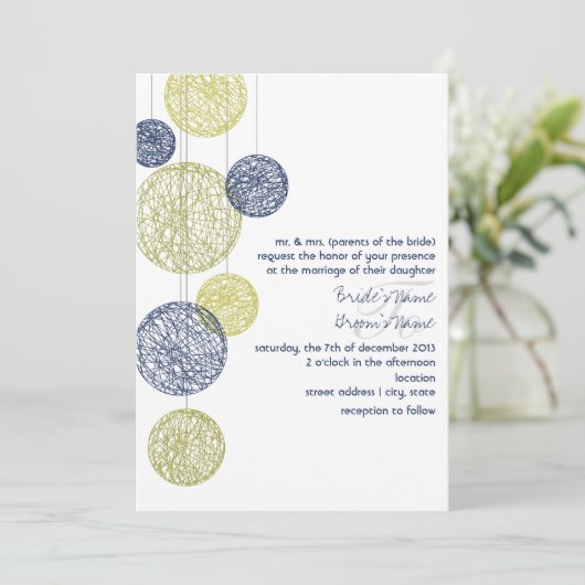 Wereldbollen voor marineslag en gele wijn kaart (Staand voorkant)