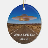 Werelddag van de UFO Keramisch Ornament (Links)