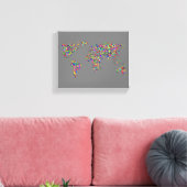 Wereldkaart in het mistfilter canvas afdruk (Insitu (Woonkamer))