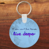 Wereldkaart met citaat sleutelhanger (Voorkant)