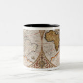 Wereldkaart met dubbele halfrond, 1587 tweekleurige koffiemok (Center)