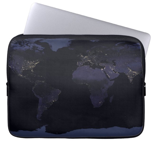Wereldkaart 's Nachts licht de stad van de aarde. Laptop Sleeve (Voorkant)