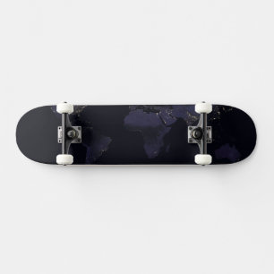 Wereldkaart 's Nachts licht de stad van de aarde. Persoonlijk Skateboard