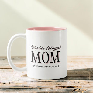 Werelds Oké Moeder Zwarte Roze Typografie Cadeau Tweekleurige Koffiemok