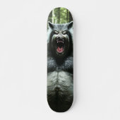 Werewolf die het hele dorpskateboard bedient persoonlijk skateboard (Voorkant)