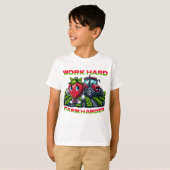 Werk hard, Boerderij harder Funny Tractor T-shirt (Voorkant volledig)