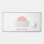 Werk Hard Rust Gemakkelijk - Minimalistische Slape Bureaumat (Keyboard & Muis)