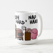 Werk hard, speel hard, nap hard koffiemok (Voorkant rechts)