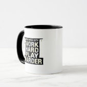 Werk Hard Speel Zo Hard - Dag van de Arbeid Grappi Mok (Voorkant links)