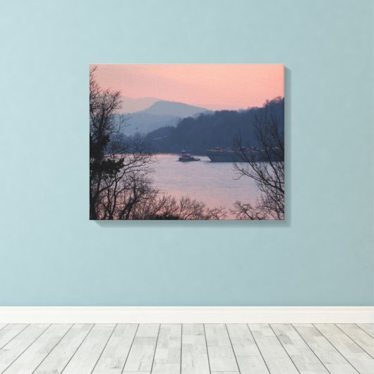 Werken aan de rivier op de Sunset Canvas Afdruk (Insitu (Houten vloer))