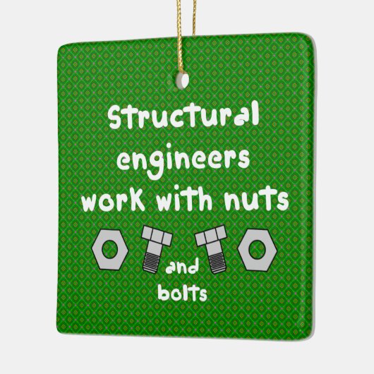 Werken met moeren keramisch ornament (Links)