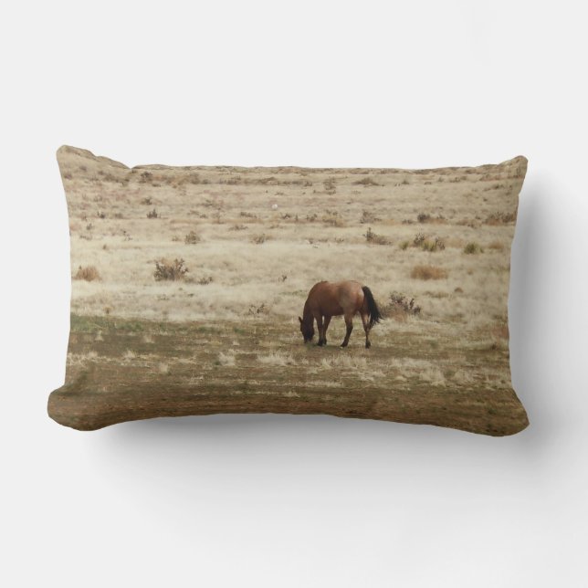 Werkende Buckskin Cow Horse Grazes Westerne stijl Kussen (Voorkant)