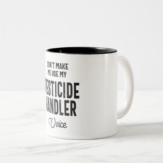 Werkgelegenheid voor pesticidenverwerkers tweekleurige koffiemok (Voorkant rechts)