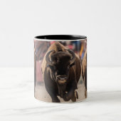 Werking van de stieren tweekleurige koffiemok (Center)