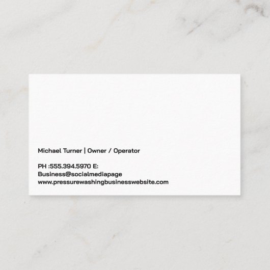 Werknemer druk wassen patio stenen visitekaartje (Achterkant)