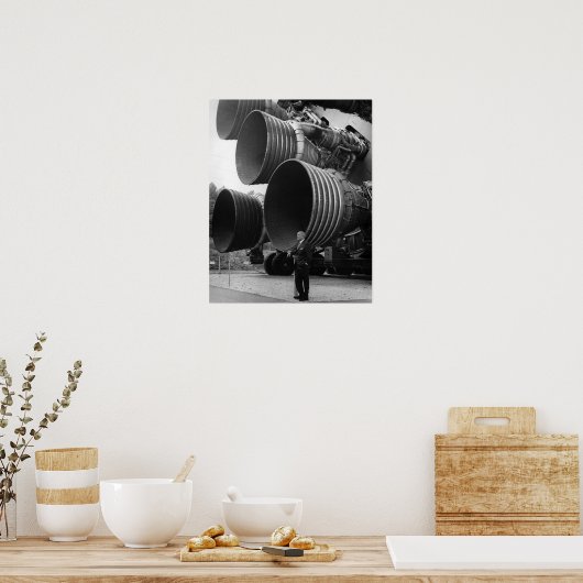 Werner von Bran en de Saturn V-raket Poster (Keuken)