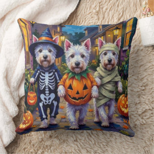 West Highland White Terrier in Halloween-kostuums Kussen