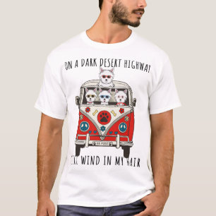 West Highland White Terrier Westie op een donkere  T-shirt