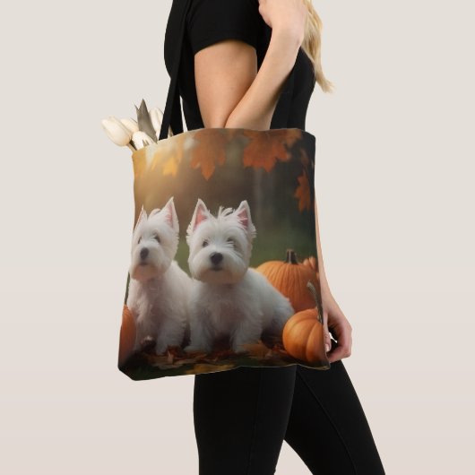 West Highland Witte Terriër Puppy Herfst Pompoen Tote Bag (Dichtbij)