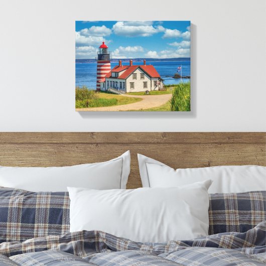 West Quoddy Head Lighthouse, Lubec, Maine Canvas Afdruk (Insitu (Slaapkamer))