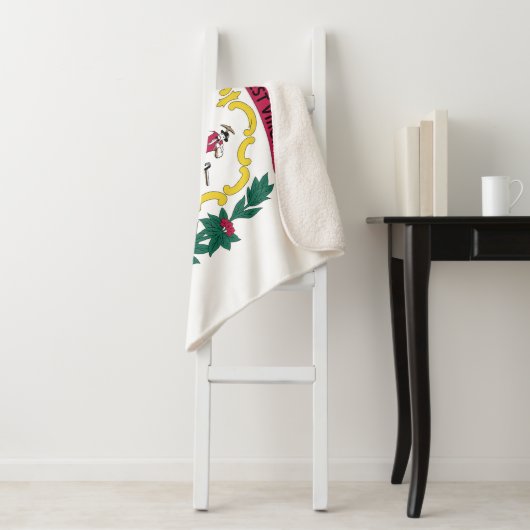 West Virginia State Flag Sherpa Deken (In situ)