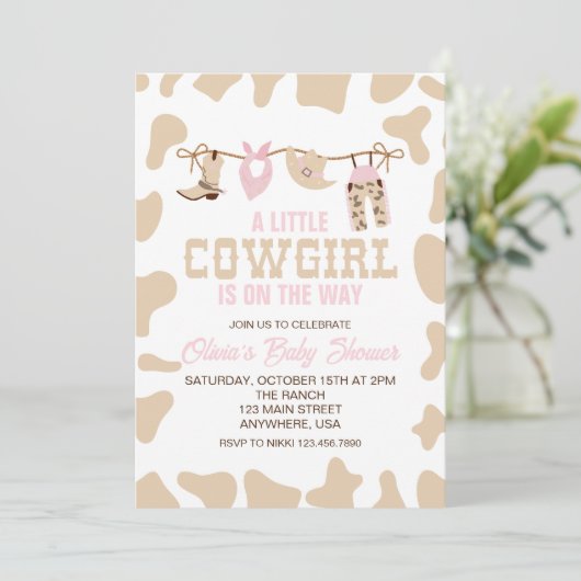 Western Cowgirl Roze Plaid Baby shower Uitnodiging (Staand voorkant)