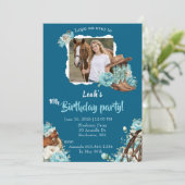 Western Horse Floral Birthday Invitation – Navy Kaart (Staand voorkant)