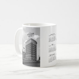 Westerne Auto Curved Building 2025 Kalender Koffiemok