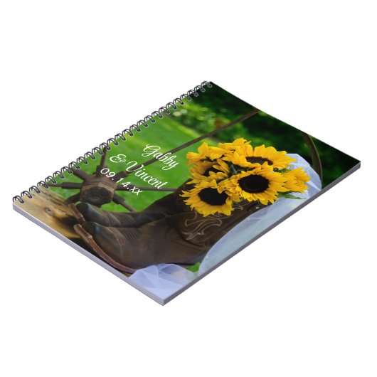 Westerne bruiloft met bijtende zonnebloemen en cow notitieboek (Linkerzijde)