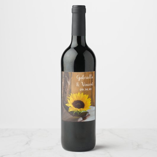 Westerne bruiloft voor landzonnebloemen wijn etiket (Voorkant)