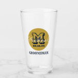 Westerne Cowboy Rustic Groomsmen Naam Monogram Glas<br><div class="desc">Persoonlijke cadeaus voor groomsmen met western cowboythema. Gedecorreerd met cowboy pet met  western doopvont. De tekst en de kleur zijn editable gebruikend het Hulpmiddel van het Ontwerp om uw gelegenheid te passen. Profiteer van dit cadeau voor bruiloft,  vrijgezellenfeest,  verloffeest of andere speciale gelegenheden.</div>