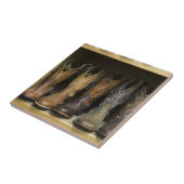 Westerne cowboylaarzen op de plank tegeltje (Zijkant)