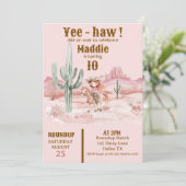Westerne Cowgirl roze verjaardagsuitnodiging Kaart (Staand voorkant)