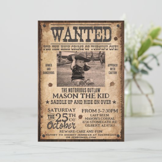 Westerne Gezocht Verjaardagsuitnodiging Kaart (Staand voorkant)